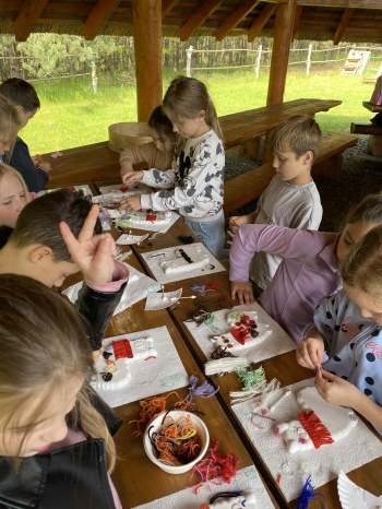 8f103cc9-792a-4f8e-a928-d185d703ef90