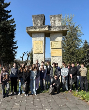 Screenshot_20260426_220642_com.android.gallery3d